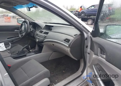 2010 Honda Accord 2.4 Ex from USA, damaged, VIN 1HGCP2E71AA075359